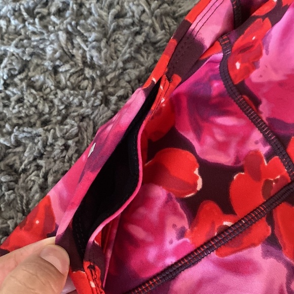 Kate Spade Electric Rose Print Leggings Size Small - Picture 8 of 14